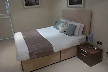 Lanterns Court By Bridgestreet Apartment London