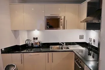 Lanterns Court By Bridgestreet Apartment London