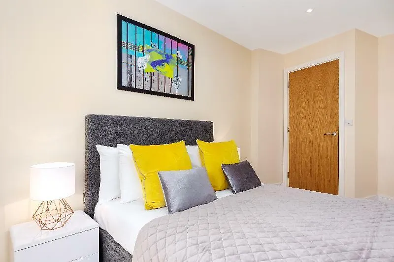 Lanterns Court By Bridgestreet Apartment London