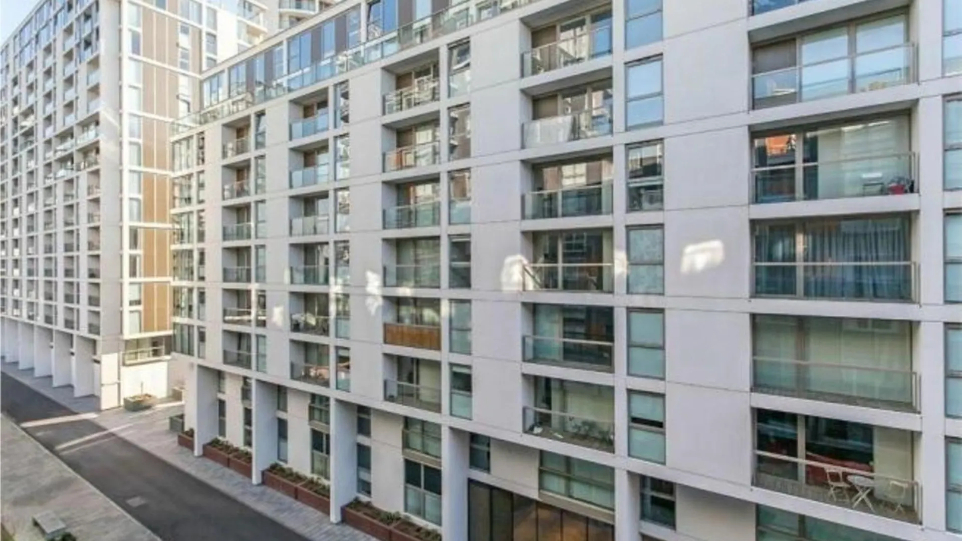 Lanterns Court By Bridgestreet Apartment London